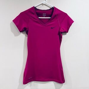 🔥Nike Women's Pink Dri-FIT Top🔥